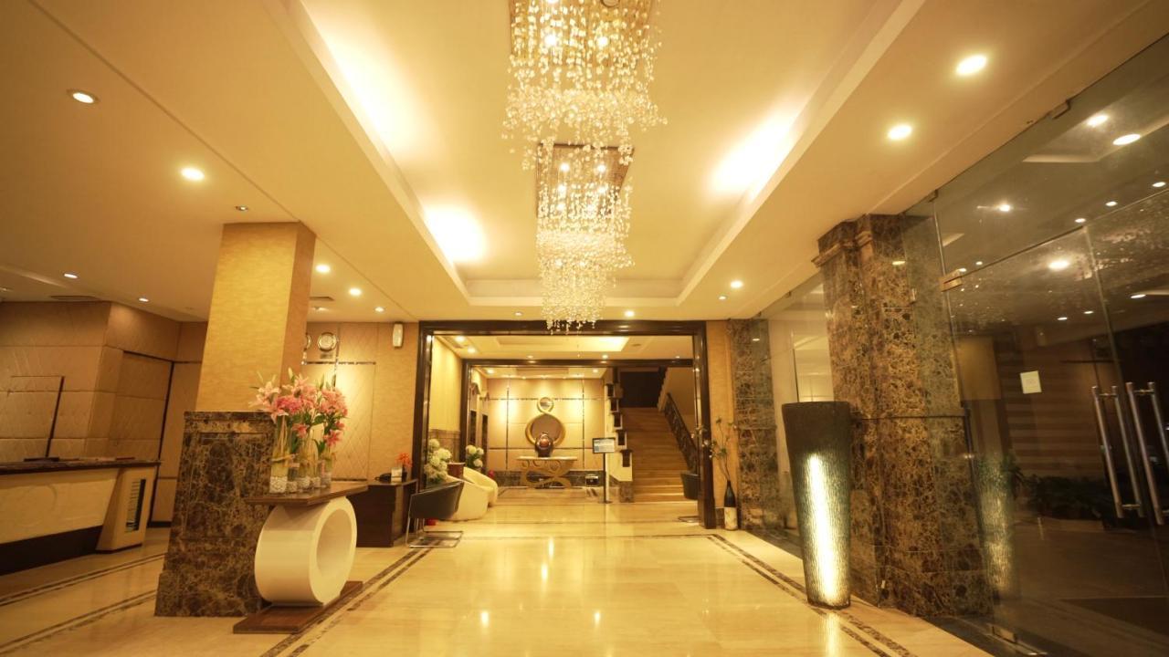 Hotel Pal Heights Бхубанешвар Екстер'єр фото