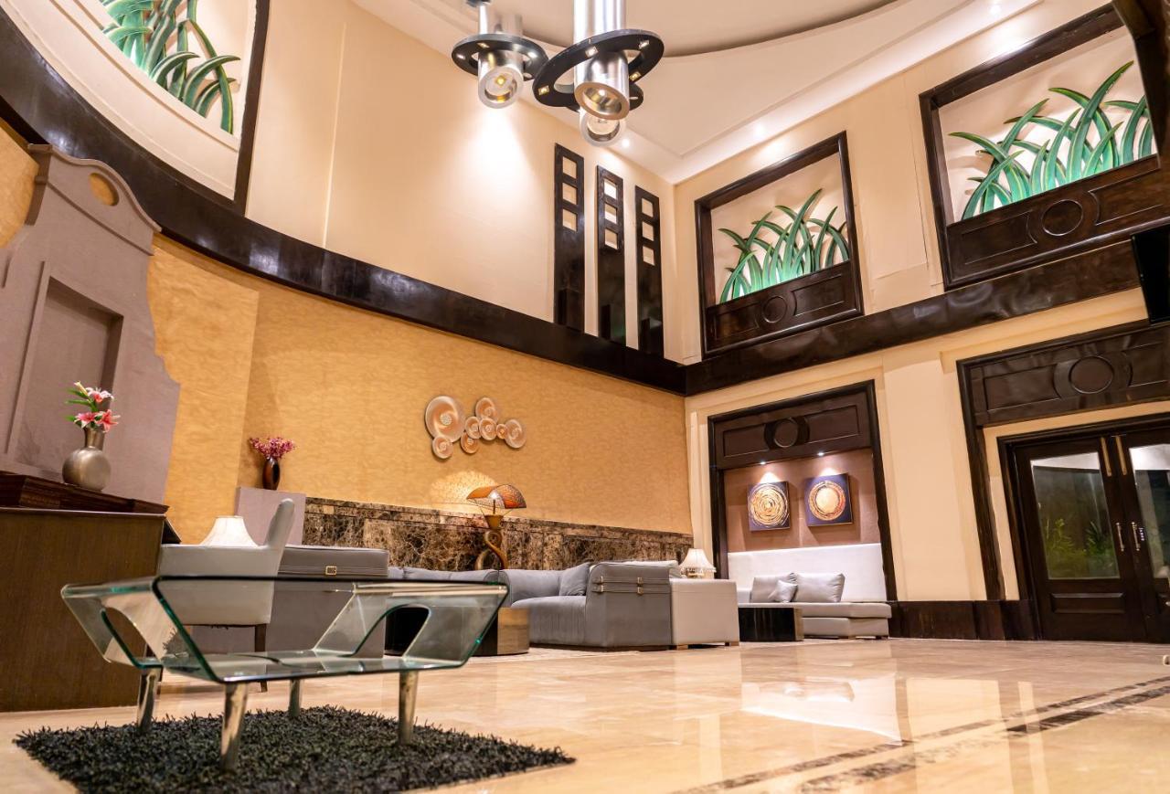 Hotel Pal Heights Бхубанешвар Екстер'єр фото